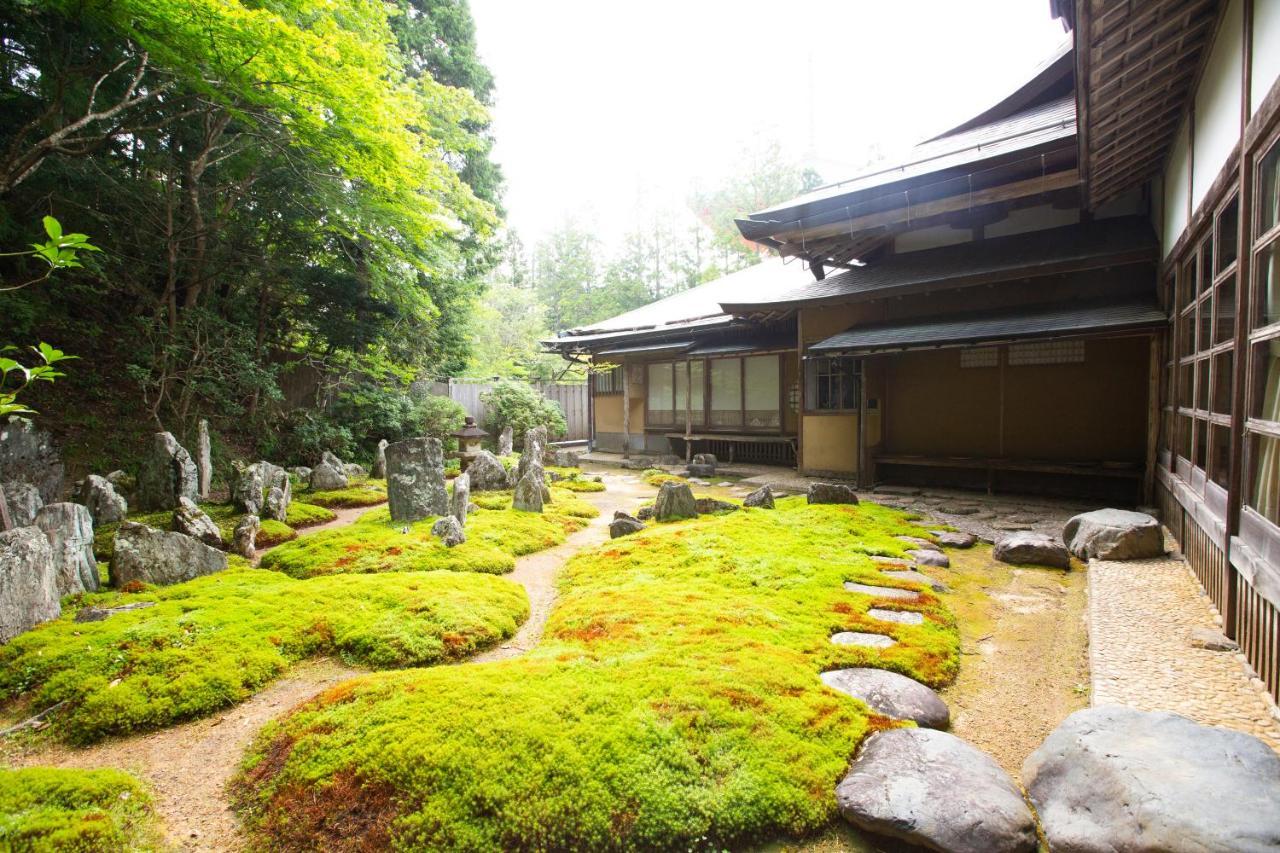 Hotel Koyasan Shukubo Saizenin Zewnętrze zdjęcie