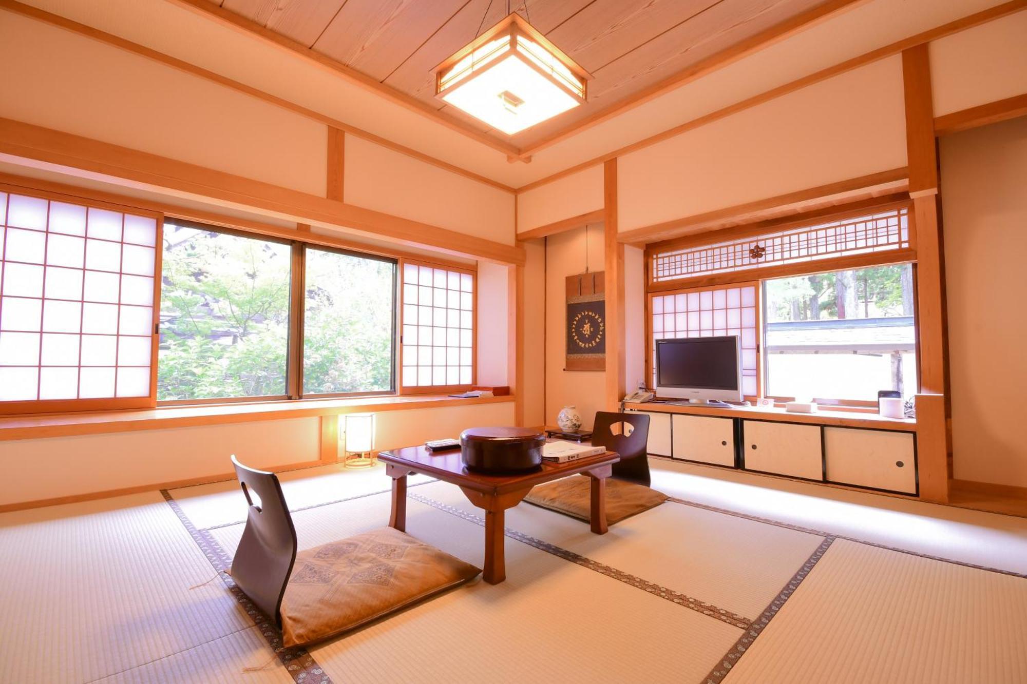 Hotel Koyasan Shukubo Saizenin Zewnętrze zdjęcie