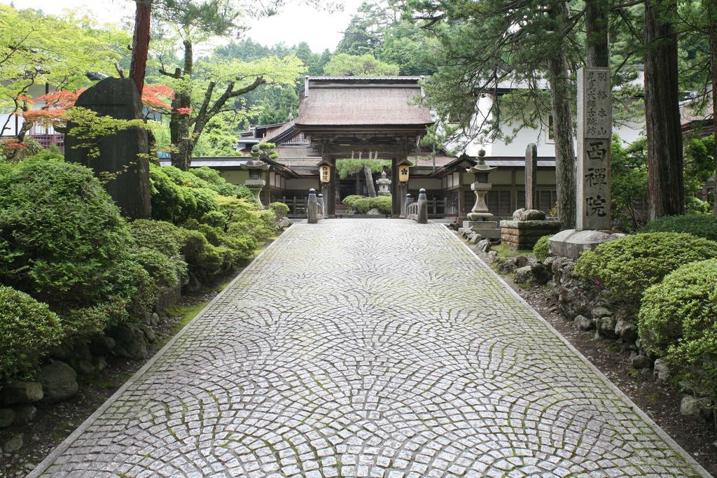 Hotel Koyasan Shukubo Saizenin Zewnętrze zdjęcie